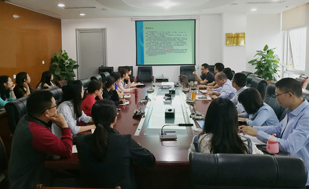 開展審計業(yè)務培訓，提高經營管理水平