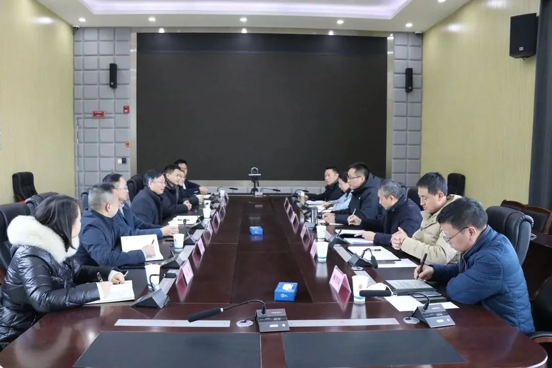 凝心聚力謀發(fā)展 攜手同心再出發(fā)——德陽發(fā)展集團(tuán)與市住建局、市交通局、市國資委謀劃部署2023年工作